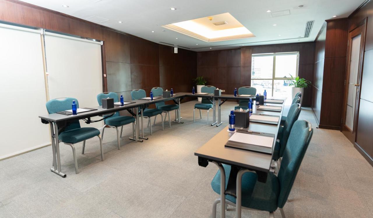 First Central Hotel Suites Dubai Esterno foto