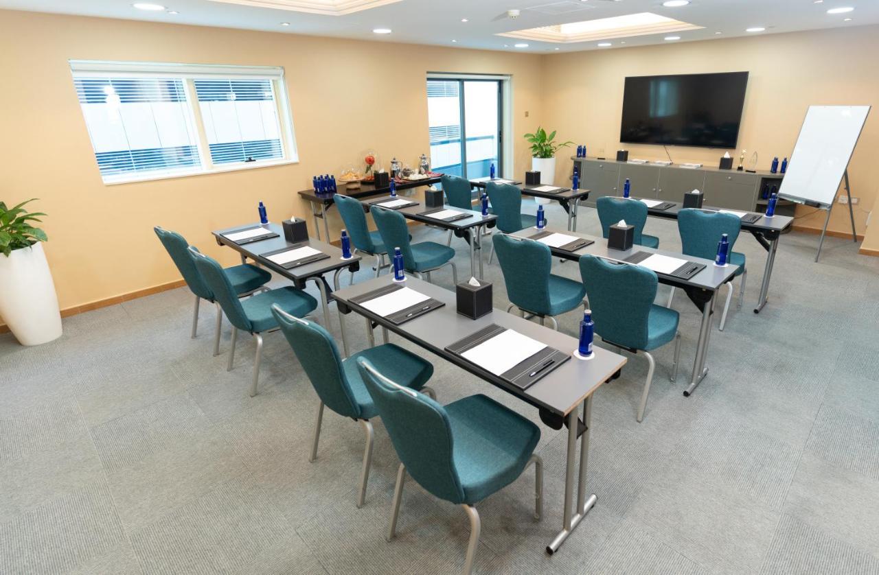 First Central Hotel Suites Dubai Esterno foto