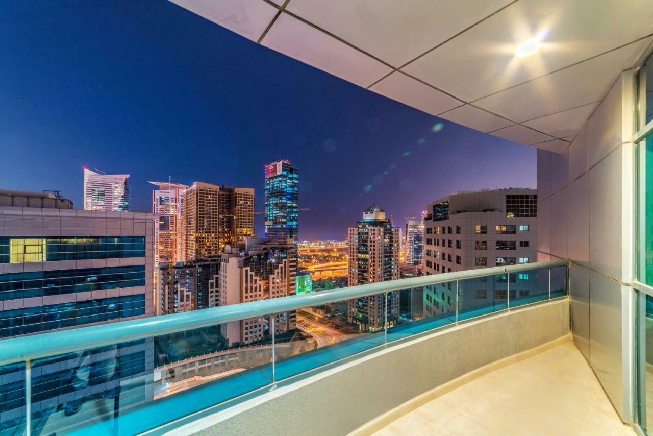 First Central Hotel Suites Dubai Esterno foto